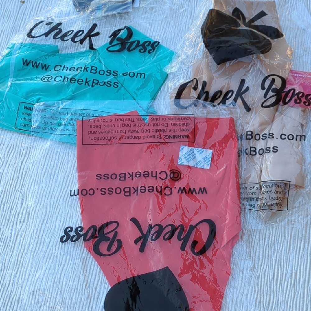 Cheek Boss Colorful Underwear Set Of 3, Medium Size